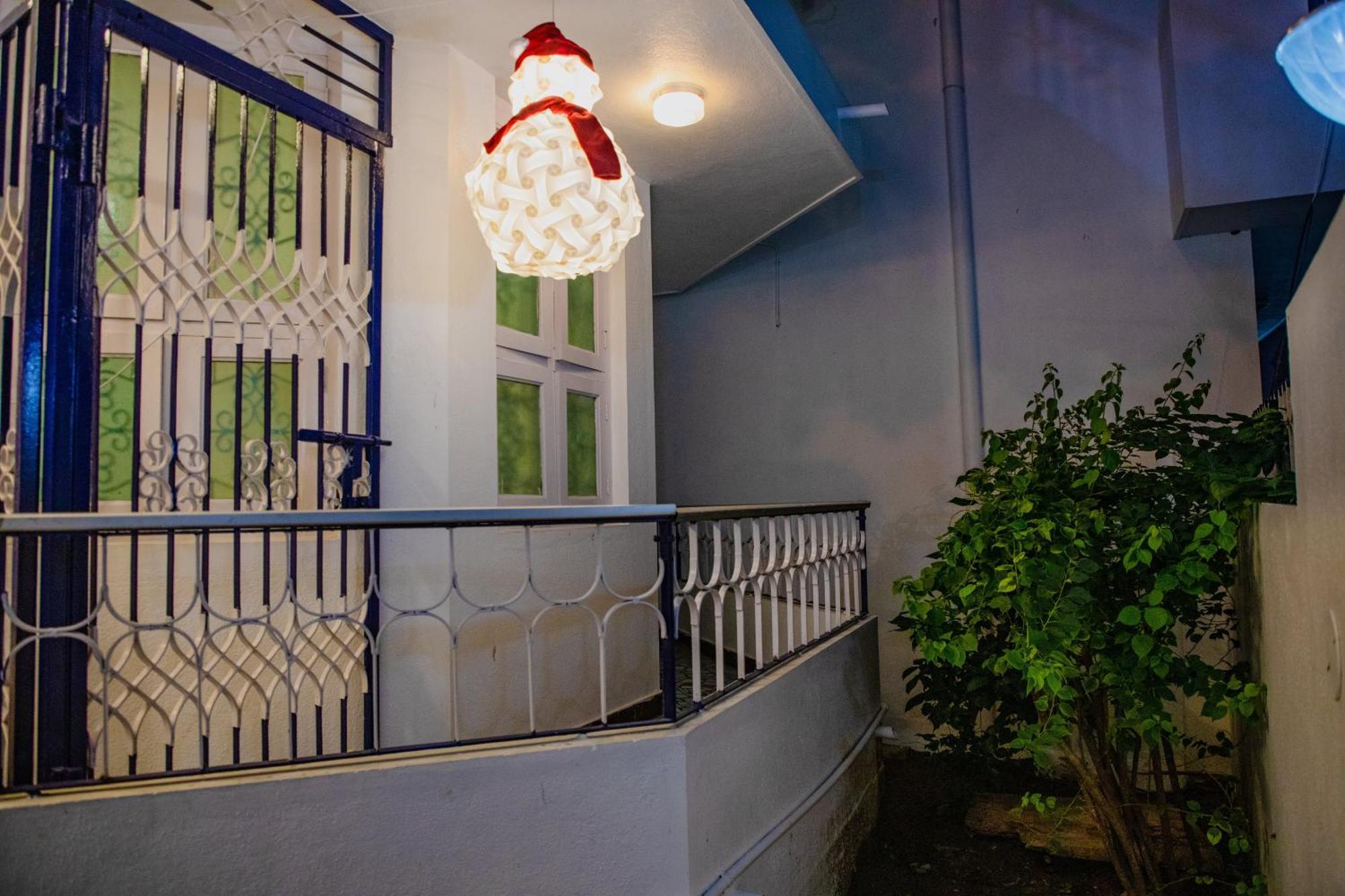 Maison Blanche Near Rock Beach Hotell Pondicherry Exteriör bild